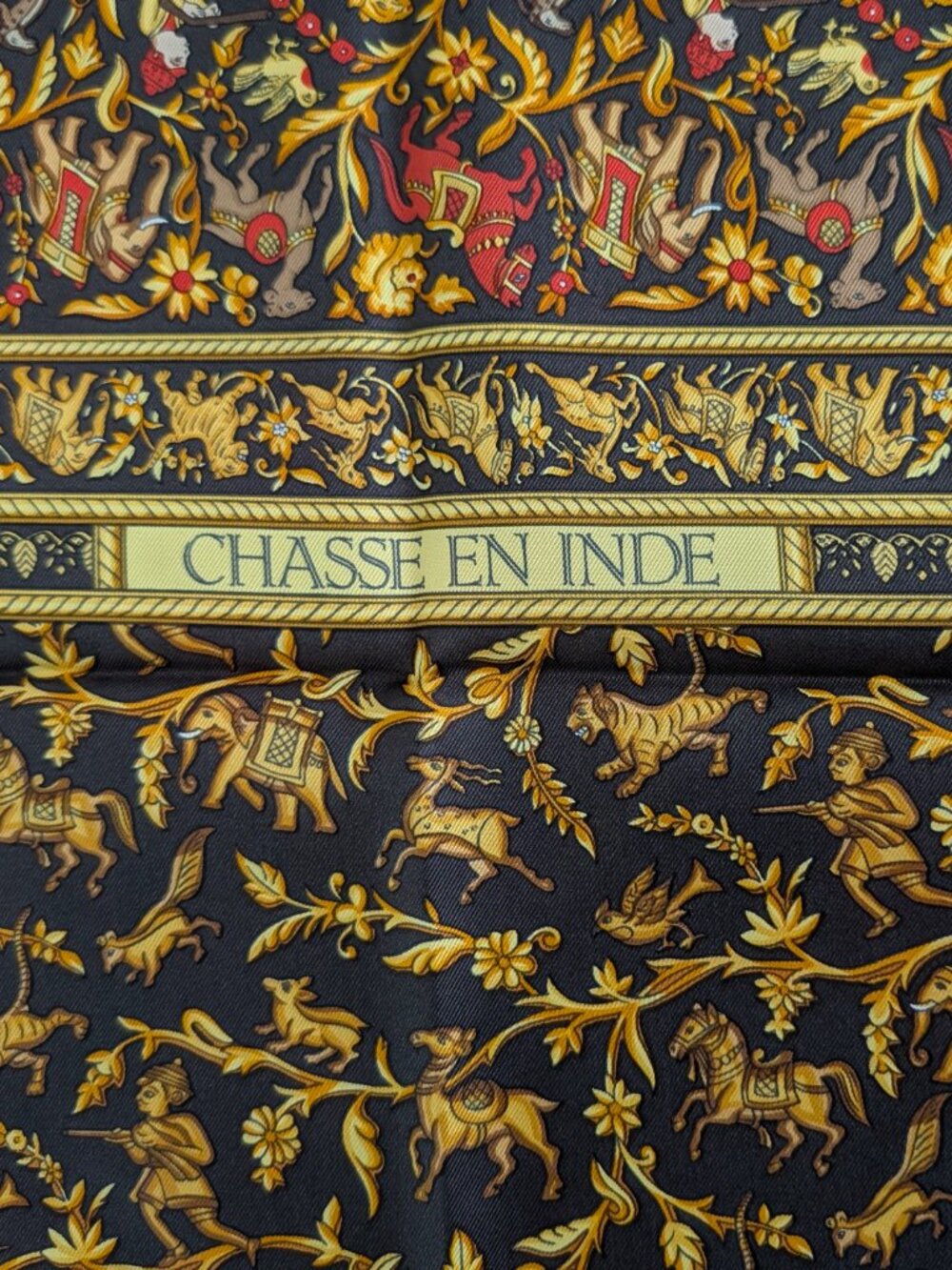 Vintage Hermès Chasse en Inde Carré 90 Silk Scarf Michel Duchêne Brown Gold - Picture 3 of 10